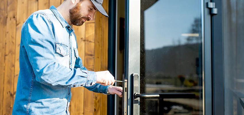 Frameless Glass Storefront Door Locks Replacement in Passaic, NJ