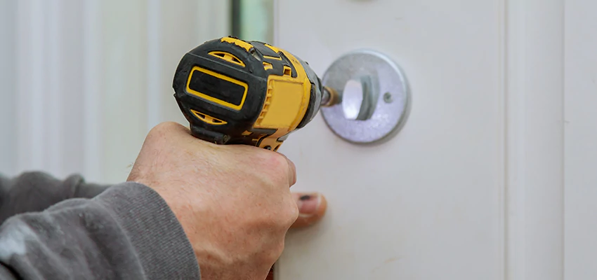 Street Locksmith For Smart Lock Repair in Passaic, NJ